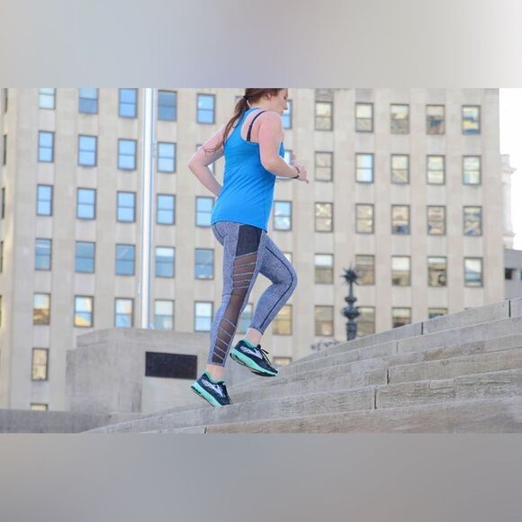 Lululemon Wild & Free Tight - Picture 7 of 7